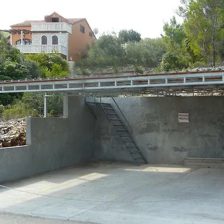Marko Separovic Vila Blato (Korcula)