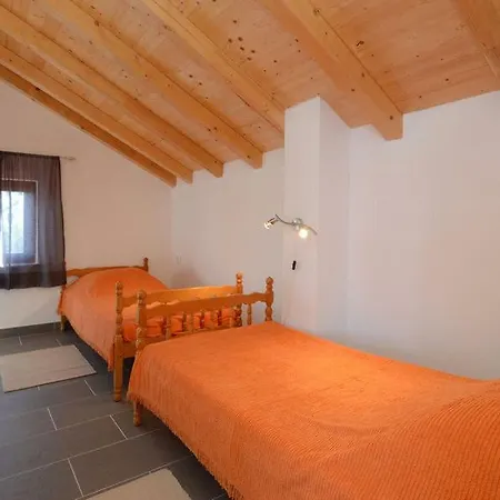 Vila Marko Separovic *